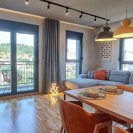 Stylish One Bedroom Apartment พอดโกริกา ภายนอก รูปภาพ