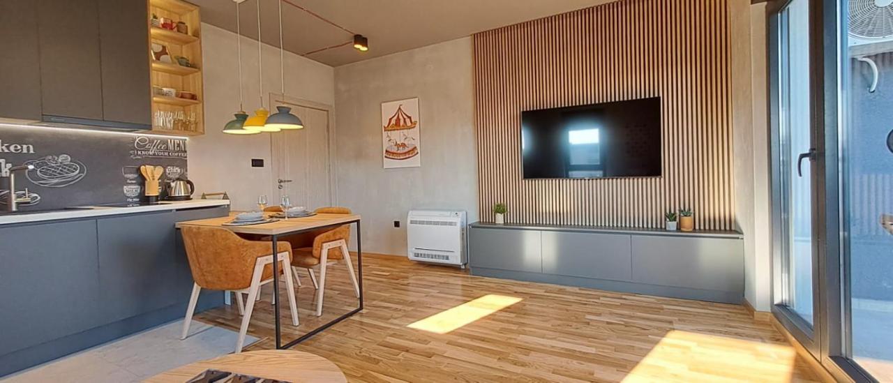 Stylish One Bedroom Apartment พอดโกริกา ภายนอก รูปภาพ
