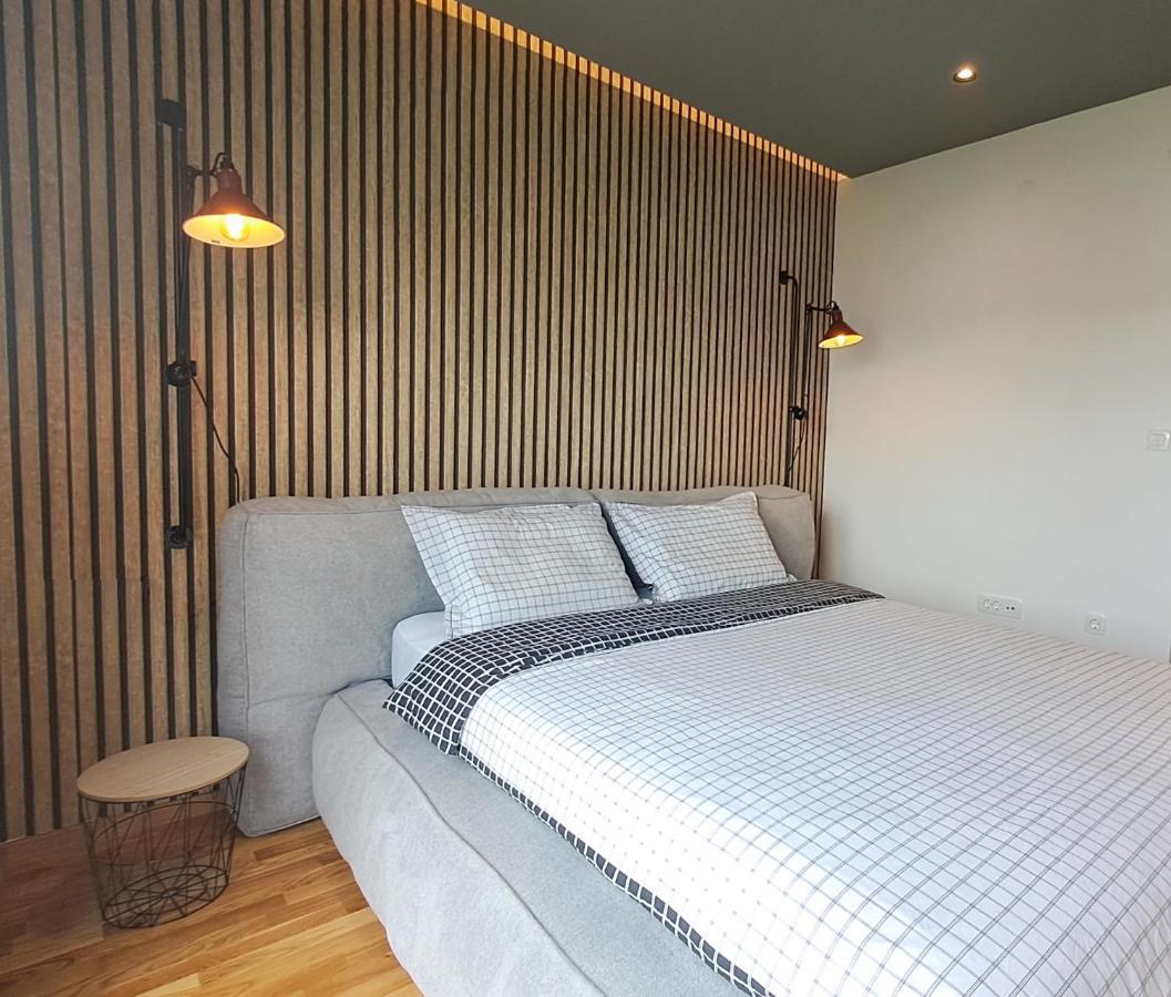 Stylish One Bedroom Apartment พอดโกริกา ภายนอก รูปภาพ
